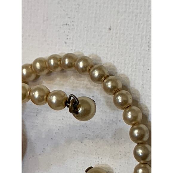 Vintage Pearl Wrap Bracelet Expandable Memory Wire Toddler Child Small - Picture 9 of 15